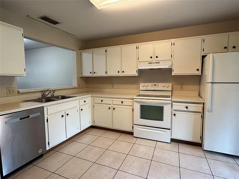 5100 Burchette Rd #1201 — Photo 11