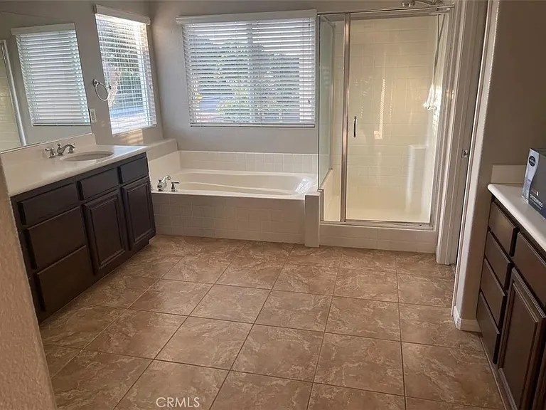 7771 Stonegate Dr — Photo 18