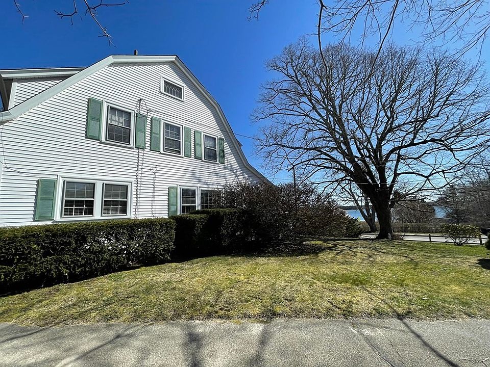 2nd image of 1045 Main St