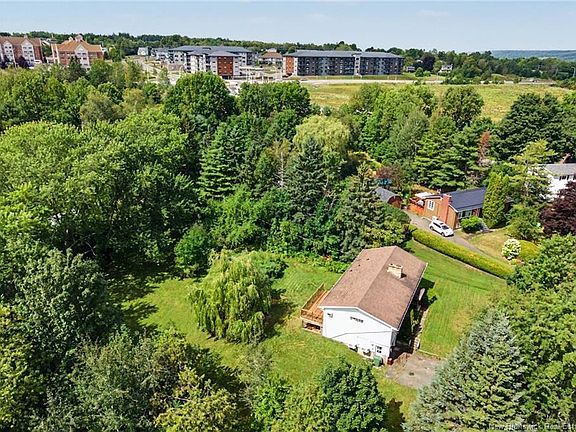4th image of 719 Glengarry Pl