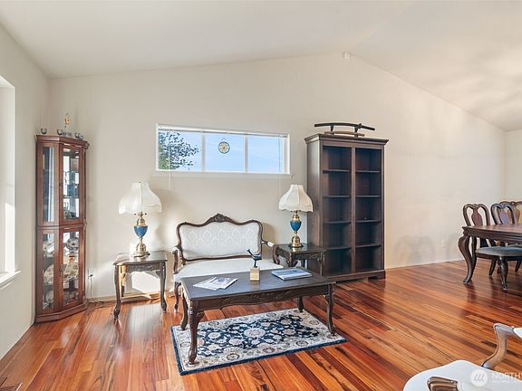 5th image of 4851 NW Walgren Drive