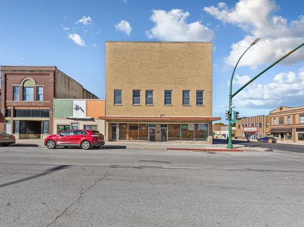 901 Broadway St, Emmetsburg, IA 50536