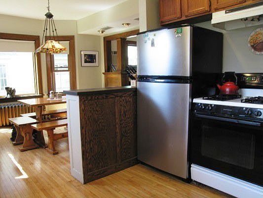 3rd image of 3853 1st Ave S