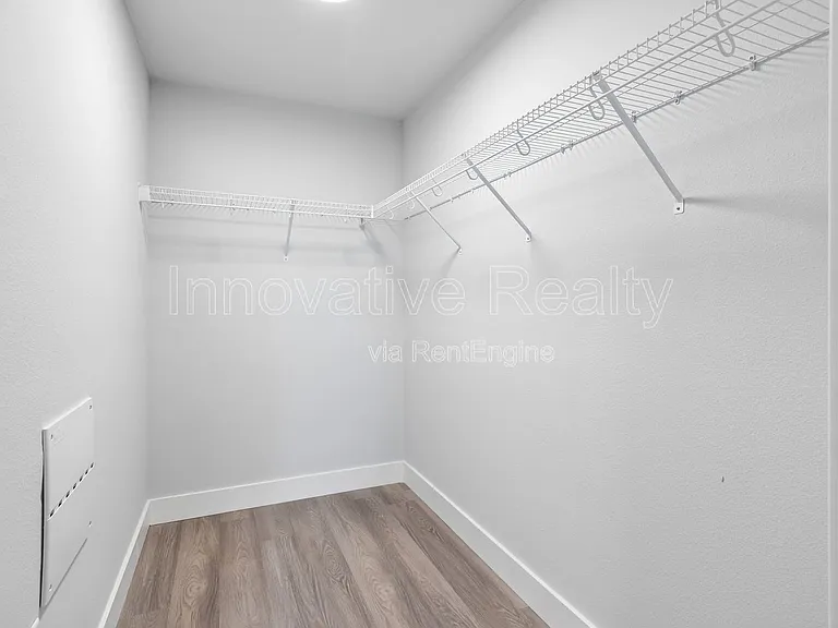 Las Palmas Apartments — Photo 50