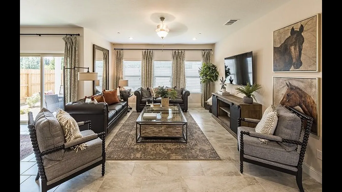3 bed, 1787 sqft, $2,450 — Photo 2