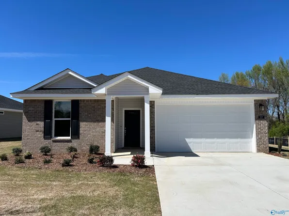 137 Plum Tree Ln, Hazel Green, AL 35750