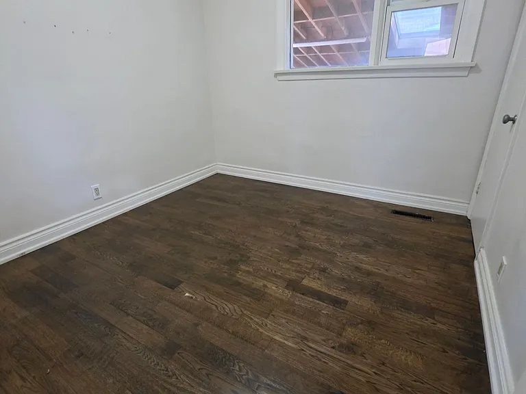 1382 Warden Ave #MAIN — Photo 6