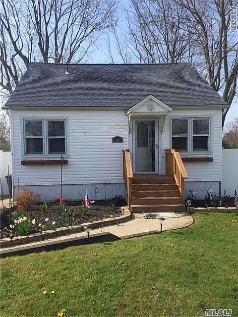 1st image of 68 Lombardy Dr