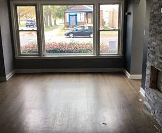 5th image of 3553 W 77th St