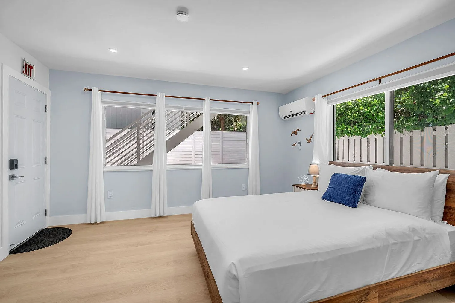 Studio, 1.0 bath, 398 sqft, $2,207 — Photo 1