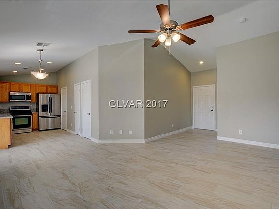 5th image of 2613 Lava Rock Ave
