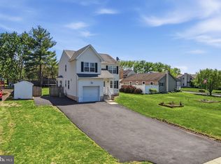 296 Alderfer Rd, Harleysville, PA 19438