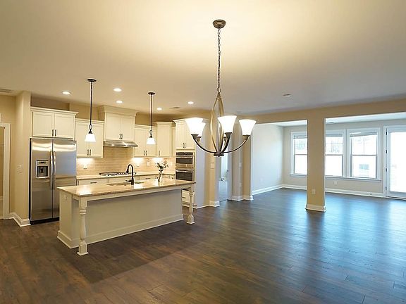 3rd image of 1045 Carraway Ln #431