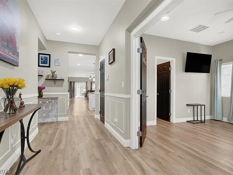 1405 Fantastic Ct — Photo 4