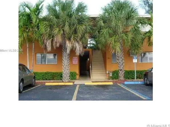 7901 SW 64th Ave APT 16, South Miami, FL 33143