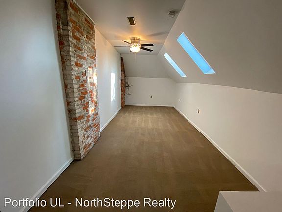 5th image of 160 W 9th Ave #2877854