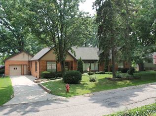 735 Lawrence St, Jackson, MI 49203