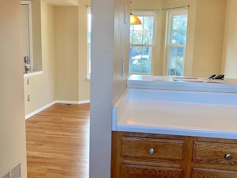 543 W Sycamore Cir — Photo 8