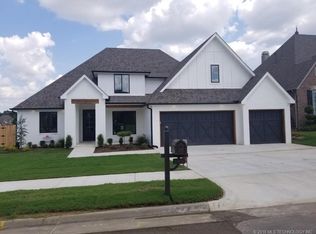 13811 S 27th St, Bixby, OK 74008