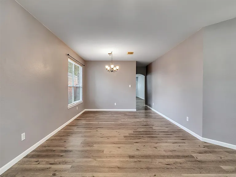 1906 Cameo Ct — Photo 6