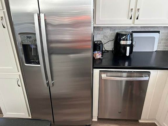 5th image of 5055 E University Dr #C76