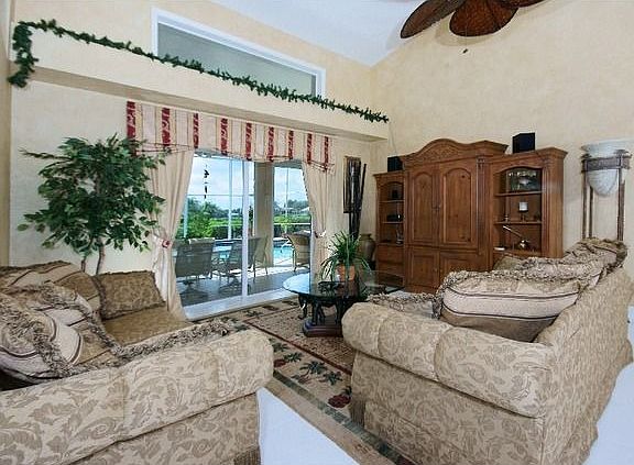 5th image of 11840 Longshore Way W