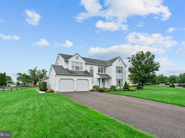 1438 Bentley Dr, Warrington, PA 18976