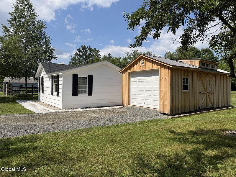 3rd image of 141 Wendell Avenue