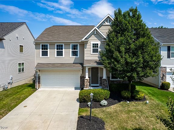 2nd image of 17062 Woodshire Dr