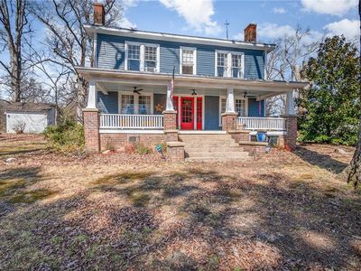 1108 Trinity St, Thomasville, NC, 27360