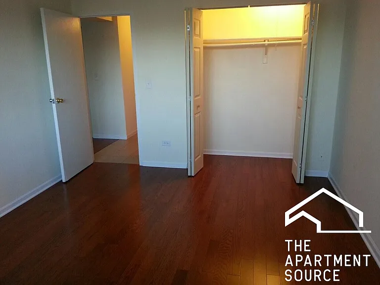 1158 W Farwell Ave #401 — Photo 7