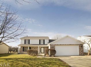 6 Melrose Ct, Bloomington, IL 61704