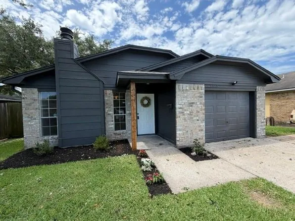 2613 7th Ave N, Texas City, TX 77590