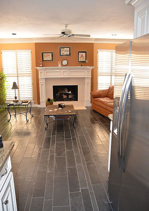 1st image of 2030 Island Oak St