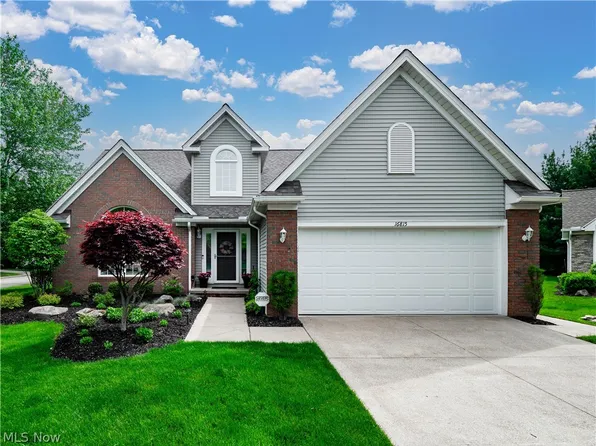 16815 Newport Ln, Middleburg Heights, OH 44130