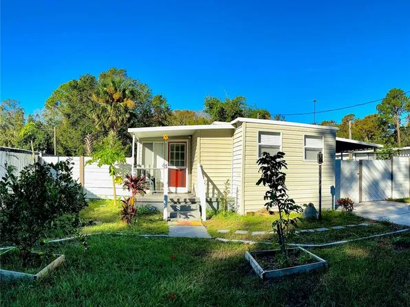 13347 Woodland Dr, Astatula, FL 34705