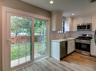 23 Francis Ct, Robbinsville, NJ 08691