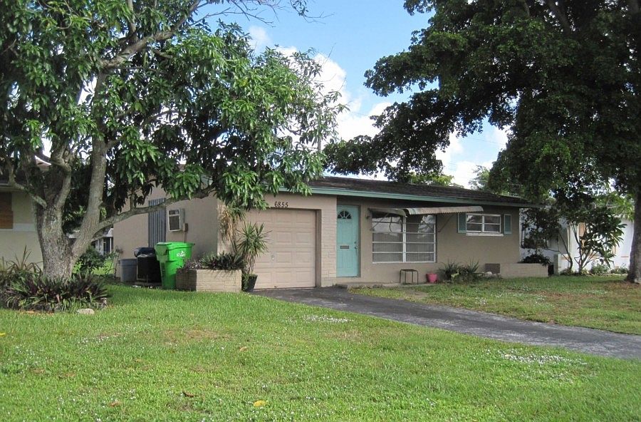2nd image of 6855 NW 29th St