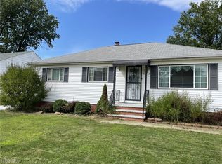 30113 Vineyard Rd, Willowick, OH 44095