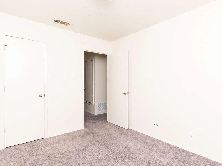 2014 Cedarhill Dr #C — Photo 12