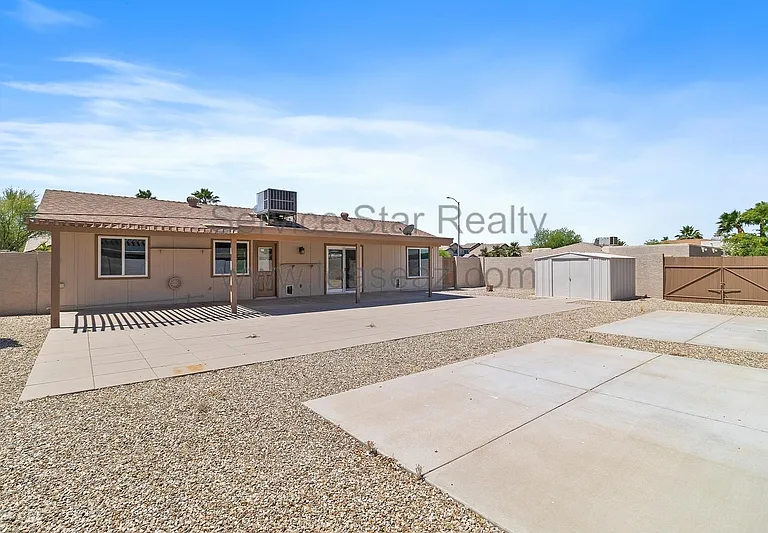 6802 E Paradise Ln — Photo 22
