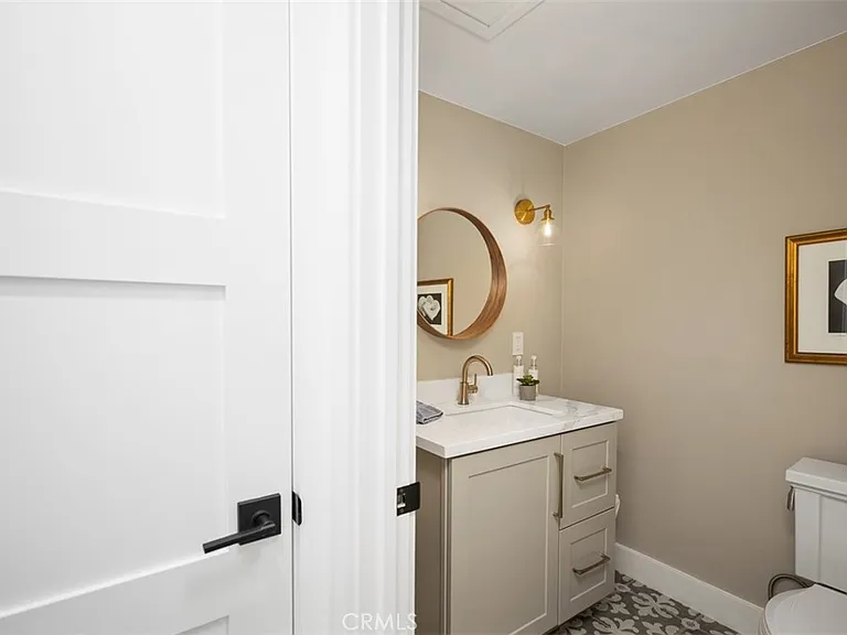 34 Haverhill Rd — Photo 30