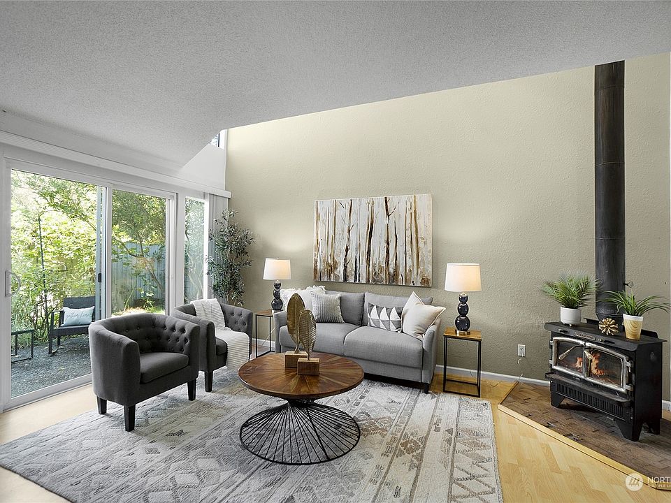 1st image of 12520 SE 42nd Street #520