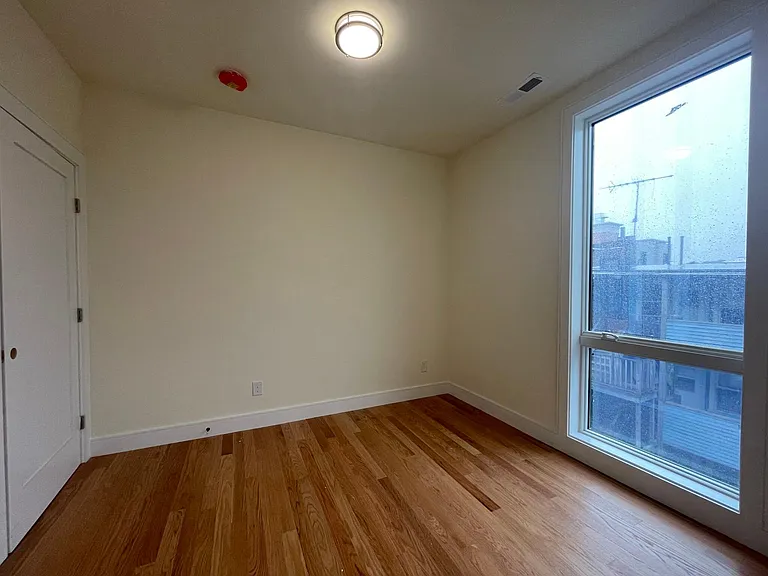 64 Cameron St #2 — Photo 10