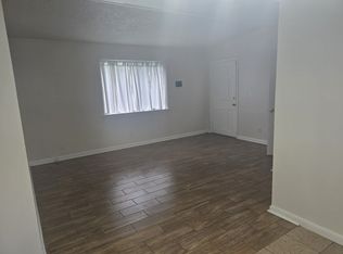 909 La Marche Dr, Jacksonville, FL 32205