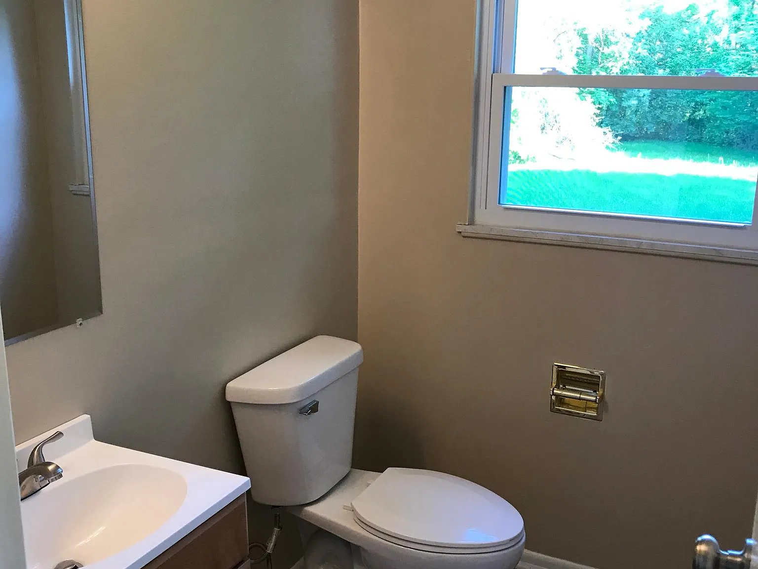 6248 Valley Stream Rd — Photo 1