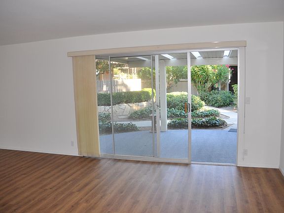 4th image of 321 Moreton Bay Ln