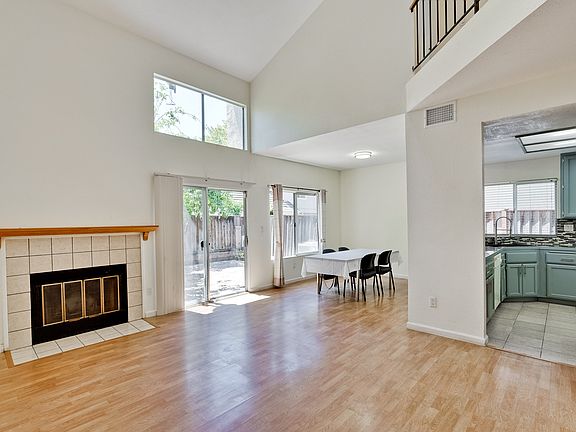4th image of 1583 Timber Creek Dr