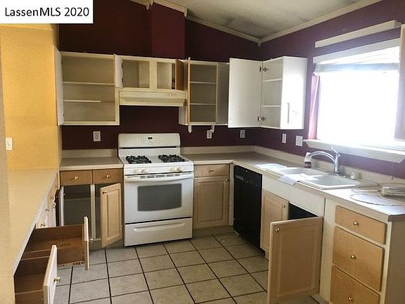3rd image of 704-550 Anita Dr