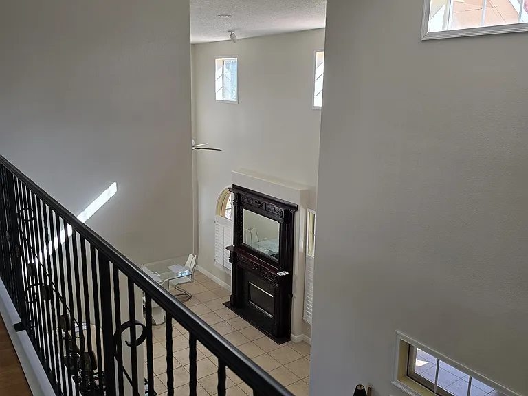 502 W Lester Rd — Photo 33